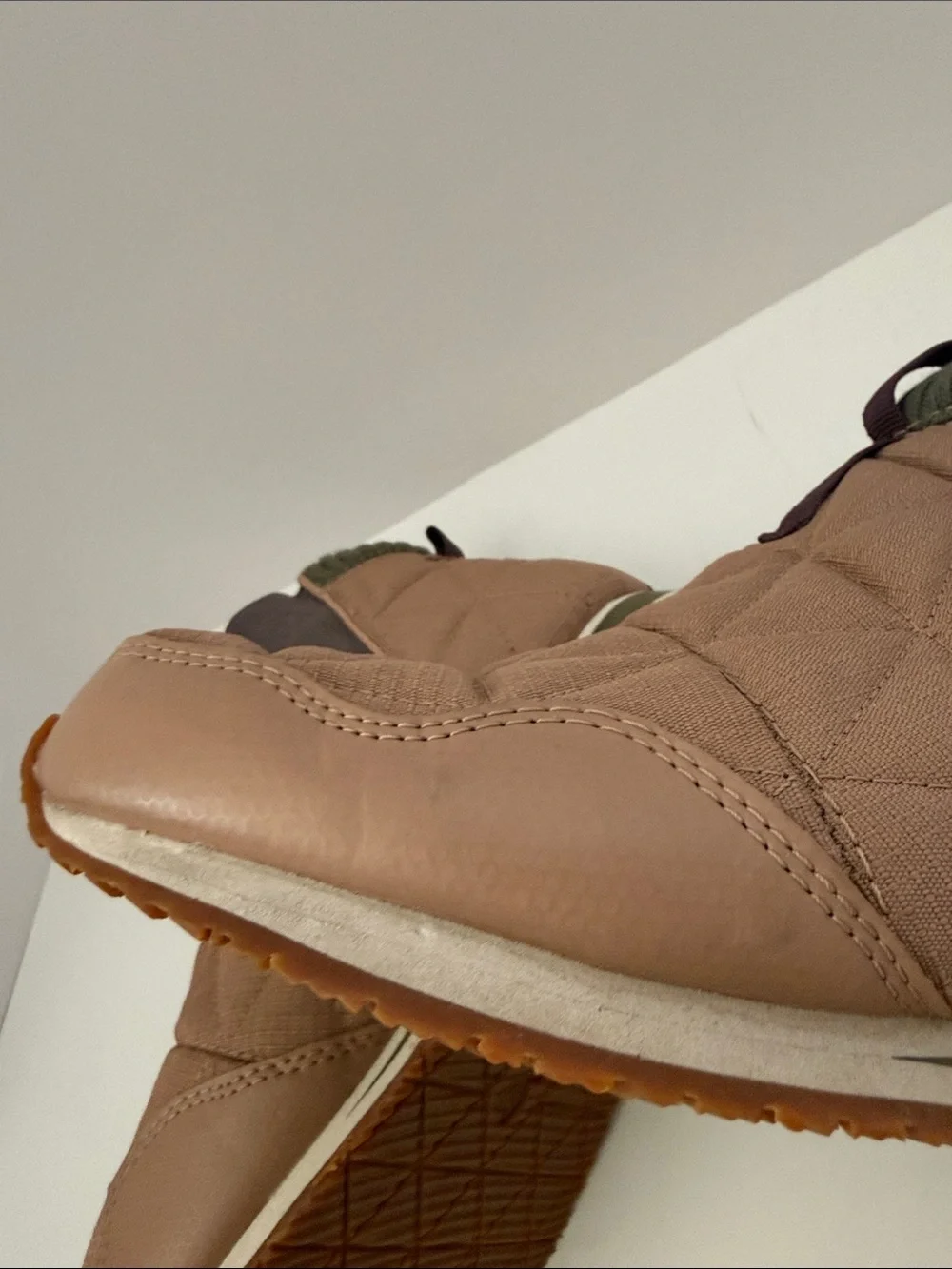 Teva Ember Commute WP Women’s 8 Waterproof Quilted Ankle Boots Tan
